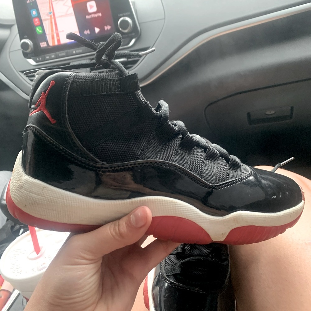 Jordan 11 breds youth